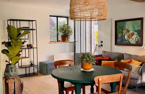 Montigny-sur-Loing Apartamento | Tashi Kampa, The House of Happiness in Tibetan