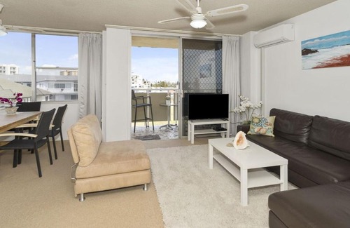 The Entrance Apartamento | Tasman Towers Unit 13