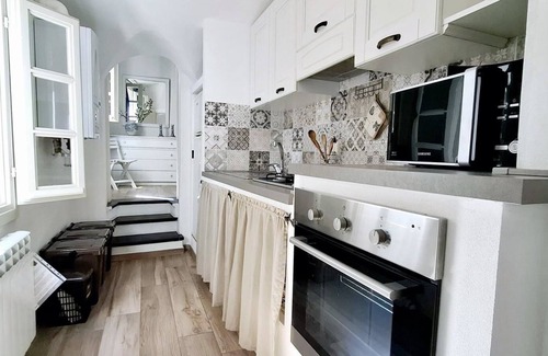 Terzorio Apartamento | ¡Estilo provenzal recién renovado al mar! Wi-Fi