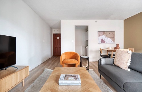 Allston Apartamento | Tasteful Allston 2BR, nr Boston U & Green Line, by Blueground