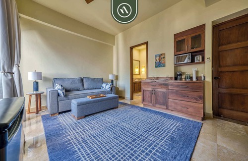 El Caloso Apartamento | Tasteful Condo Near Romantic Zone - Pool