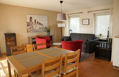 Klocksdorf Casa | Tasteful vacation home with fireplace directly on the lake and own sauna. Klocksdorf