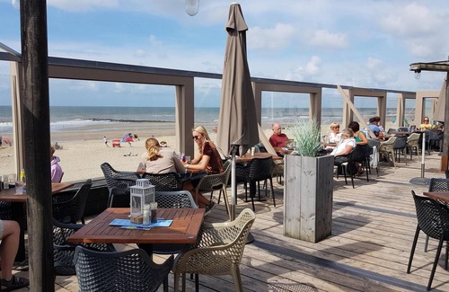Julianadorp aan zee Apartamento | Apartamento amueblado con buen gusto y con un gran balcón, a 350 metros de la playa.