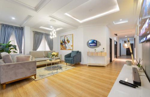 Ofin Apartamento | Tastefully furnished 3 bedroom apartment