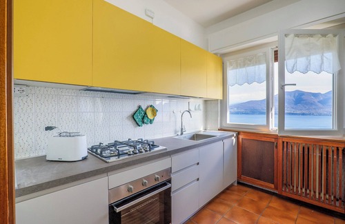 Gonte Apartamento | Tastefully furnished 3½-room apartment with veranda, garden and balcony