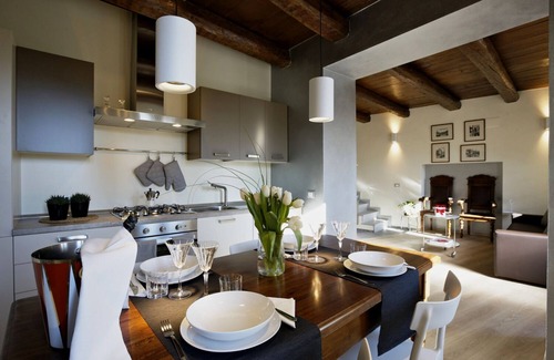Pallanza Apartamento | Amueblado con buen gusto apartamento de 3 habitaciones con terraza y balcón