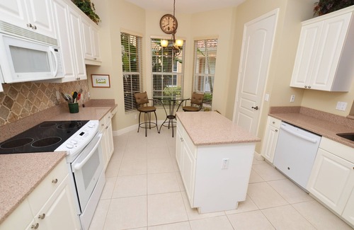 Pelican Bay Casa | Tastefully furnished ground floor unit in Pelican Bay community