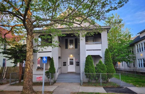Springfield Apartamento | Tastefully furnished repose home