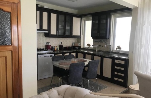 Alacati Apartamento | Tatil yapabileceğiniz konforlu bir ev