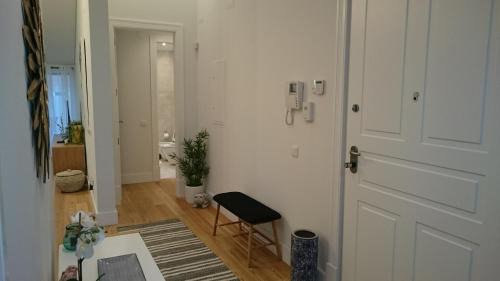 Sao Sebastiao da Pedreira Apartamento | Tauro 195 near El Corte Ingles