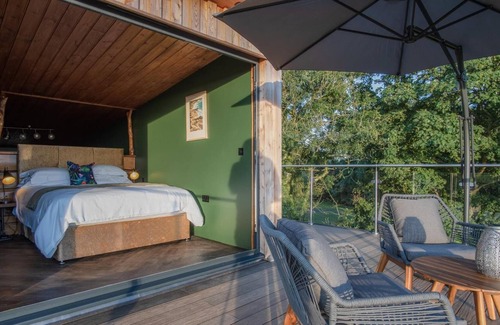Tiers Cross Casa | Tawny Lodge - Luxurious 1 Bedroom - Blossom Farm