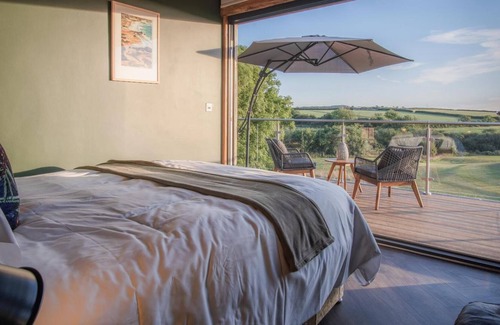 Tiers Cross Casa | Tawny Lodge - Luxurious 1 Bedroom - Blossom Farm