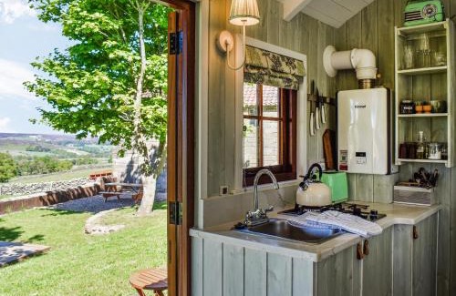 Westerdale Casa | Tawny Owl Hut - Uk49768