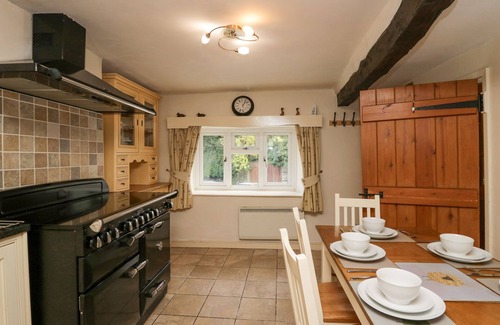 Threlkeld Cabaña | TAYLOR'S COTTAGE, pet friendly, character holiday cottage in Keswick