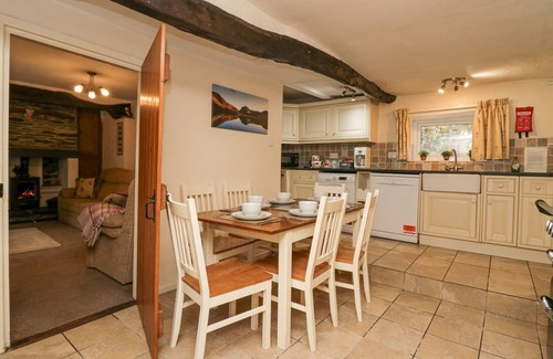 Threlkeld Cabaña | TAYLOR'S COTTAGE, pet friendly, character holiday cottage in Keswick