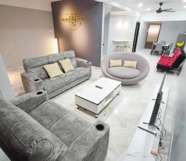 Taman Bertuah Casa | TB HOMESTAY Tasek klebang(taman bertuah) 10pax wifi