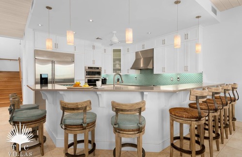 Ocean Point Casa | TC Villas - Lilikoi - Calm Beach, Pool, Kayaks & Family-Friendly Fun