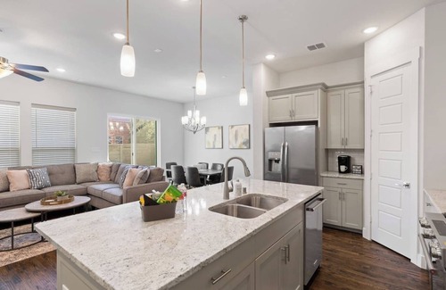 Vickery Meadow Casa | TCH - Charming 3bd/2.5ba home in Dallas w/ Office