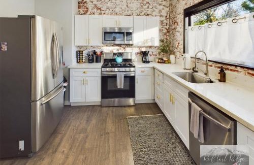 Albany Casa | TD- 118 up and down