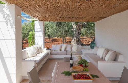 Impalata Casa | TD Casa Lulù Panoramic Pool Over Mediterranean Scrub