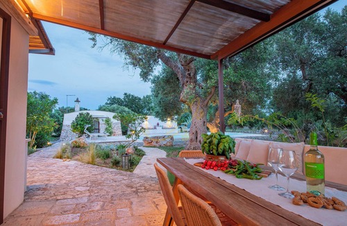 Fumarola Casa | TD Trulli Chiara Tastefully Decorated with Pool