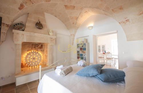 Speziale Casa | TD Villa Ricchiari Traditional Villa with Designer Pool