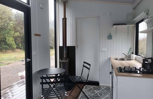 Shannon Casa | Te Paki Dam View by Tiny Away
