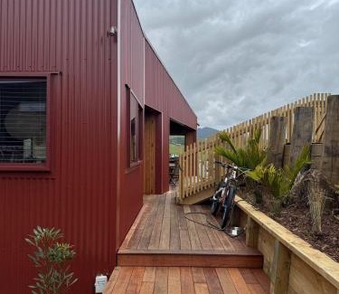 Raglan Casa | Te Whare Whero
