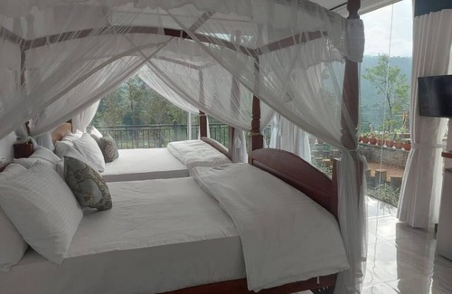 Hatton Hotel | Tea hills lake