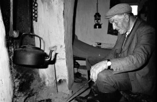 Malin Casa | Teach Róisin-Traditional Irish holiday cottage in Malin Head.