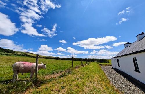 Malin Casa | Teach Róisin-Traditional Irish holiday cottage in Malin Head.