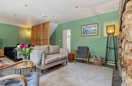 Oxwich Casa | Teacher's Cottage