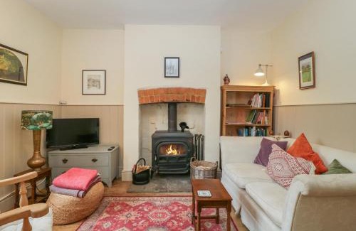 Kinnerton Casa | Teacher's Cottage