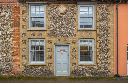 Syderstone Casa | Teacup Cottage