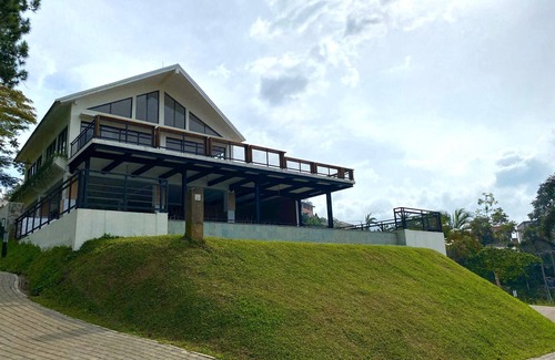Parongpong Villa | Tebing View Glamping, Azana Hotel Collection