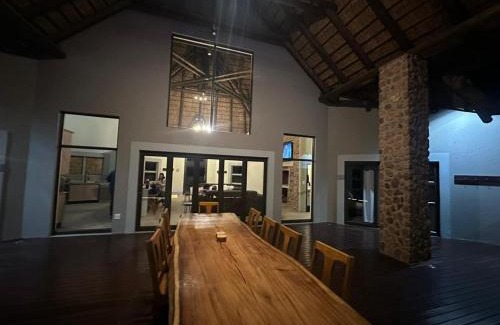 Bela-Bela Chalet De Esquí | Tebuah Private Lodge, Mabalingwe
