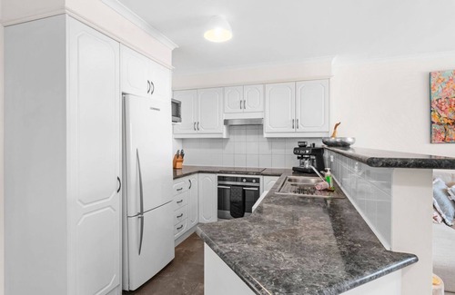 Broulee Casa | Ted's at Broulee - walk to the beach