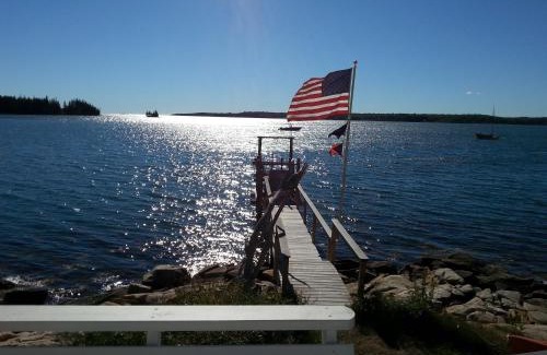 Tenants Harbor Casa | TeelCoveCottageMaine
