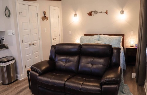 Deltaville Casa | Teenie Weenie House