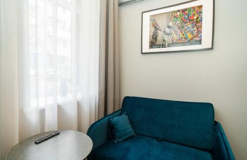 Liberty Avenue Apartamento | Teeny Tiny Lofts in Center