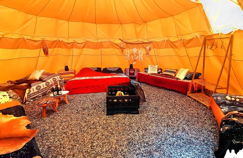 Chodouny Otro | Teepee Camp Lounky