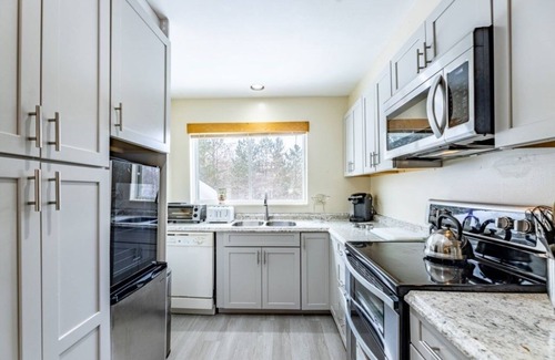 Jeffersonville Condominio | Telemark 5 4 Bedroom Condo by RedAwning