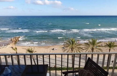 Cunit Condominio | TELETRABAJA FRENTE AL MAR