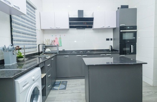 Ikeja Apartamento | Teleworld Apartment Ikeja Lagos - 4-bedroom Duplex apartment