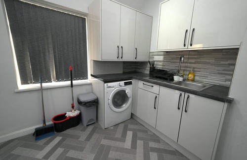 Oakengates Apartamento | Telford - Apartment - Sleeps 5 - Flat 4