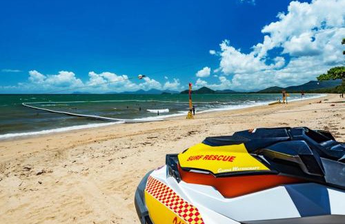 Palm Cove Apartamento | Temple 121 Modern Spacious Palm Cove 2 Brm 2 Bth Resort Apartment With Courtyard