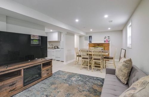 Marlow Heights Apartamento | Temple Hills Vacation Rental w/ Private Deck!
