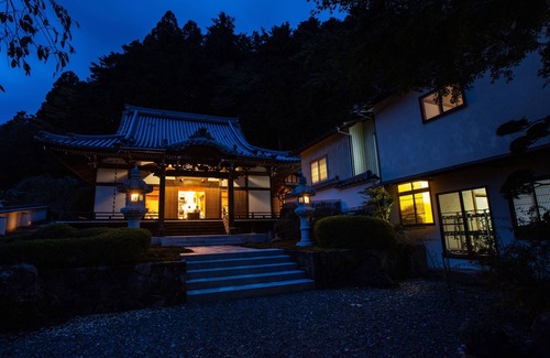 Minobu Casa | Temple Hotel Habanobo