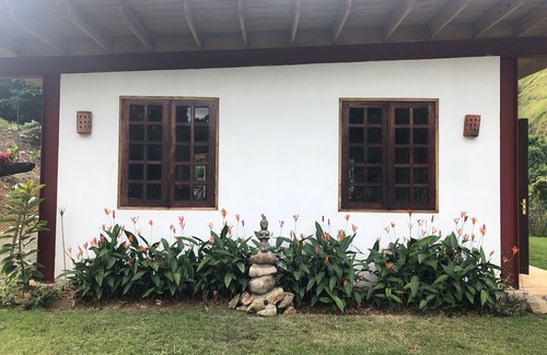 Jayuya Chalet De Esquí | Templo la Esmeralda Mountain retreat.