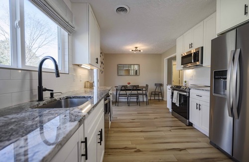 Murfreesboro Casa | Temporary Housing, Insurance Claims & Last Minute Travel
